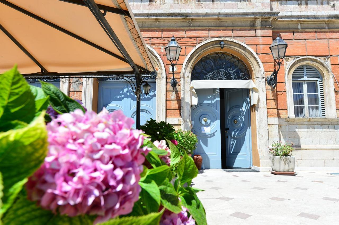 Hotel Iris Perugia Exterior photo