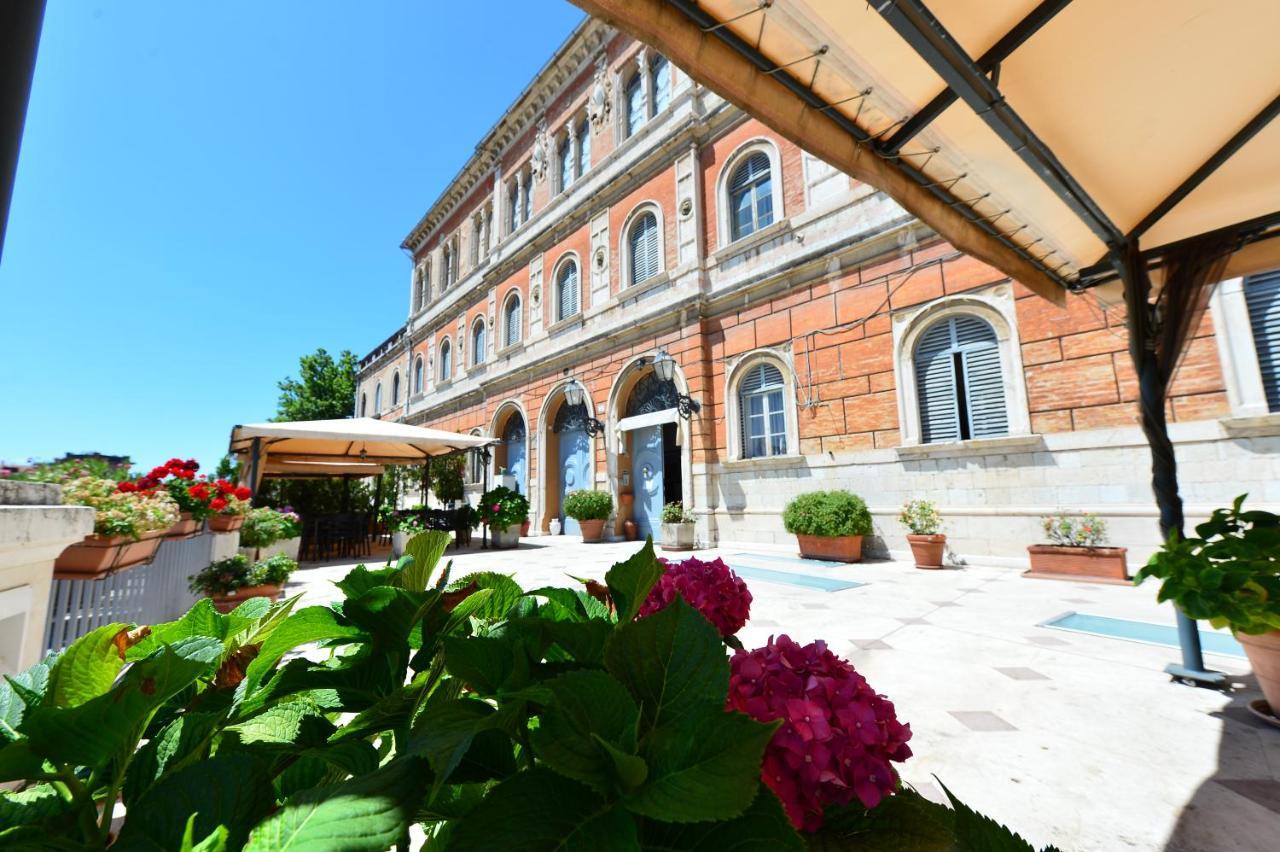Hotel Iris Perugia Exterior photo