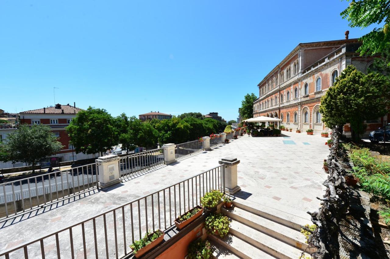 Hotel Iris Perugia Exterior photo