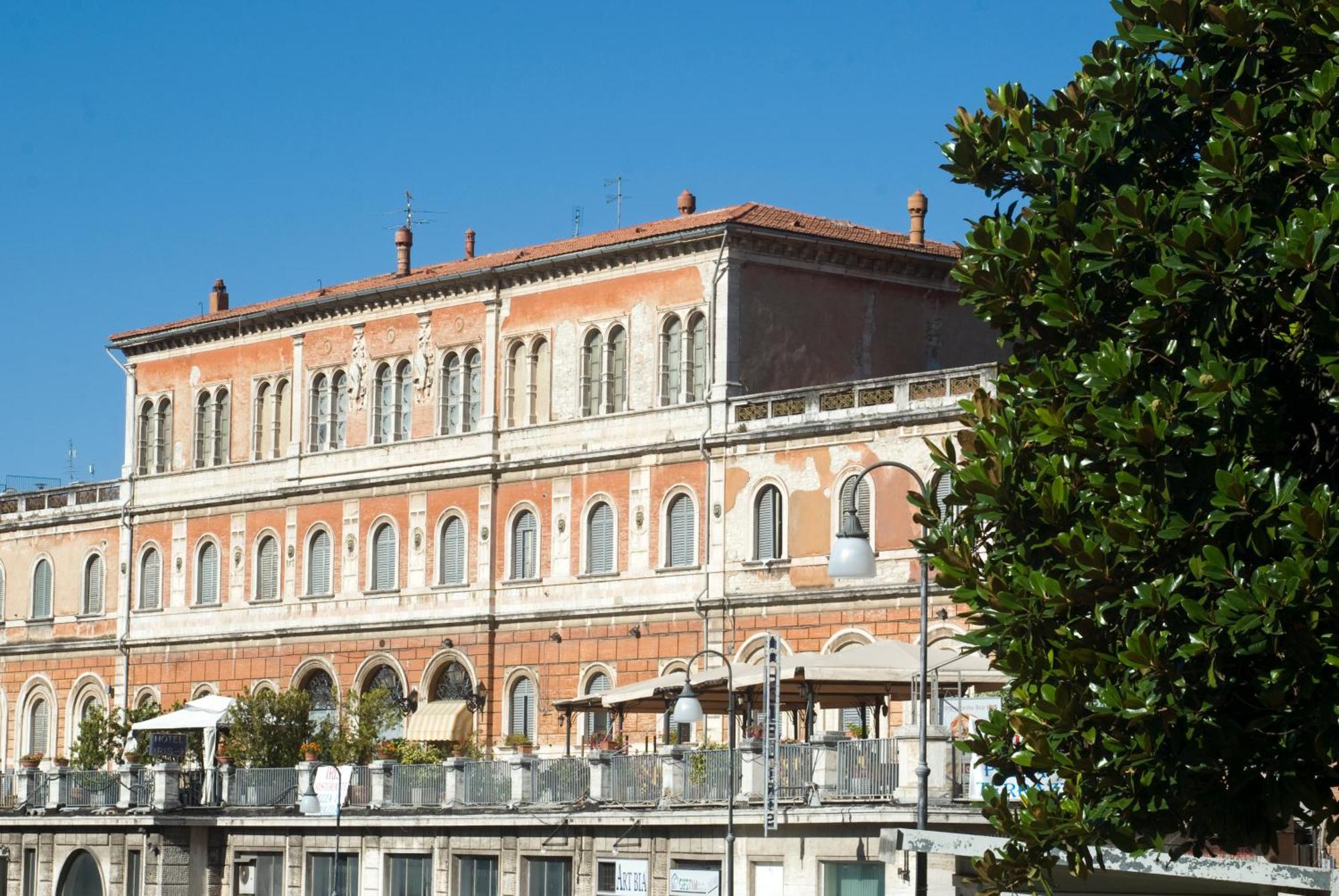 Hotel Iris Perugia Exterior photo